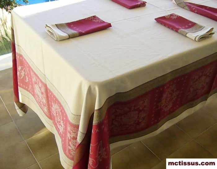 Nappe carrée jacquard 3m/1m60 monogramme écru rouge