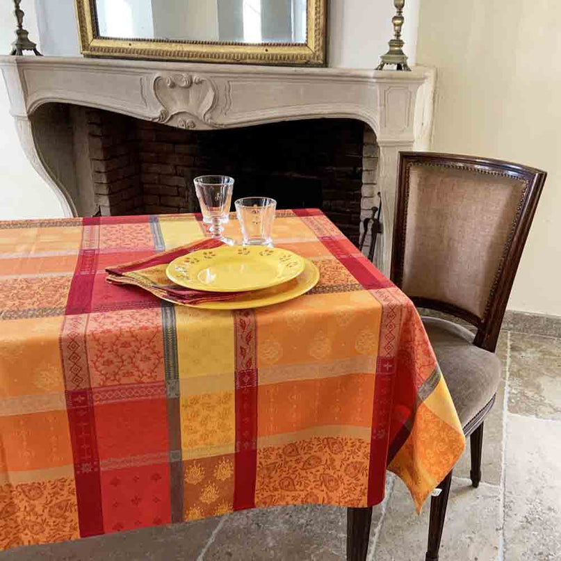 Nappe coton jacquard Téflon valescure rouge 3m x 1m80 anti tache