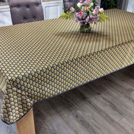 Nappe rectangulaire 150 x 120 cm Artchic or – Polyester anti-tache infroissable