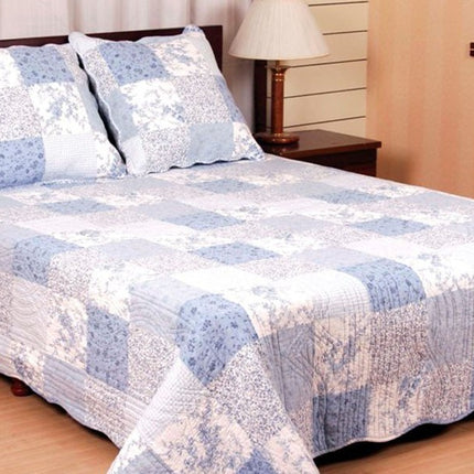 Couvre Lit en Boutis 2m30 /2m50  patchwork bleu ciel