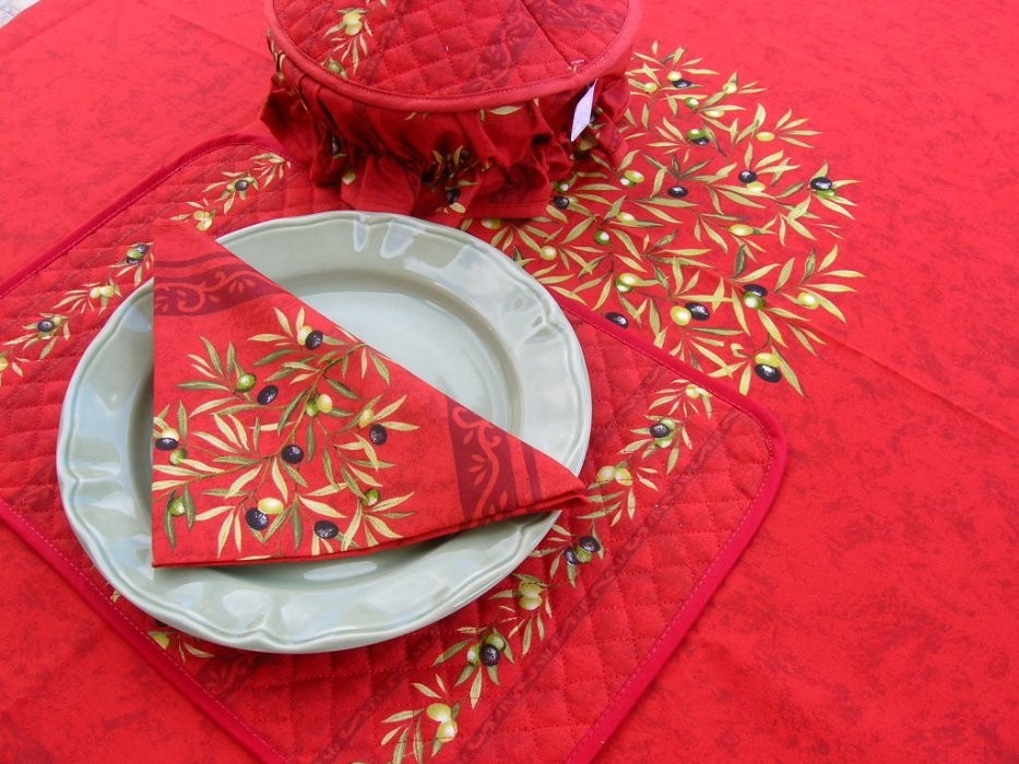 Nappe Clos des oliviers rouge  plastifiée 2m50 / 1m50