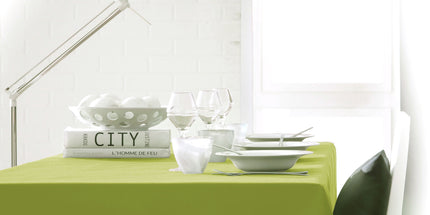Nappe unie vert tilleul 2m x 1m45 anti tache sans repassage
