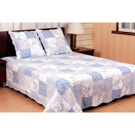 Plaid boutis  modèle patchwork bleu ciel 1m50/1m50