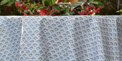 Nappe provençale rectangulaire coton enduit plastifiée 2m x 1m55 Beaucaire écaille écru vert