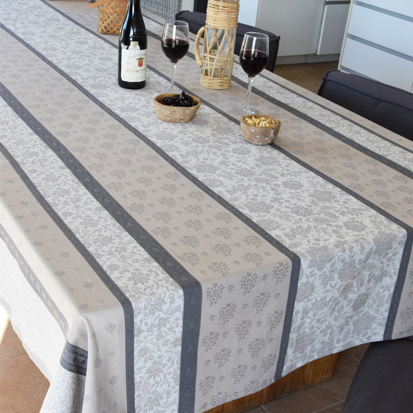 Nappe rectangle Fontvieille écru beige coton jacquard traité Téflon 2m x 1m60