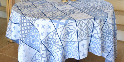Nappe rectangle jacquard 3m x 1m80 carces bleu Téflon antitache