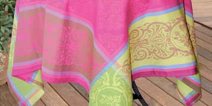 Nappe jacquard carrée coton tissé traité téflon prodige fushia 160 cm x 160 cm