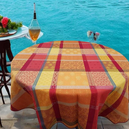 Nappe ronde 180 cm coton jacquard valescure rouge Téflon antitache