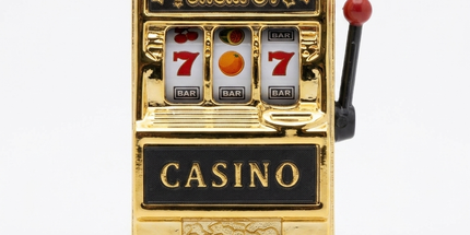 Magnet jackpot - machine à sous miniature fonctionnelle dorée